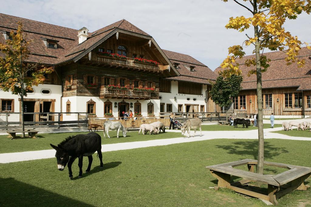 Hotel Landgasthof Altwirt Seeham Exterior foto