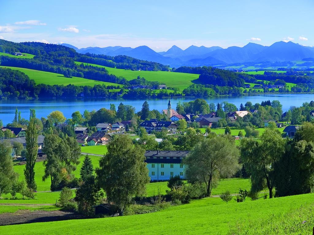 Hotel Landgasthof Altwirt Seeham Exterior foto