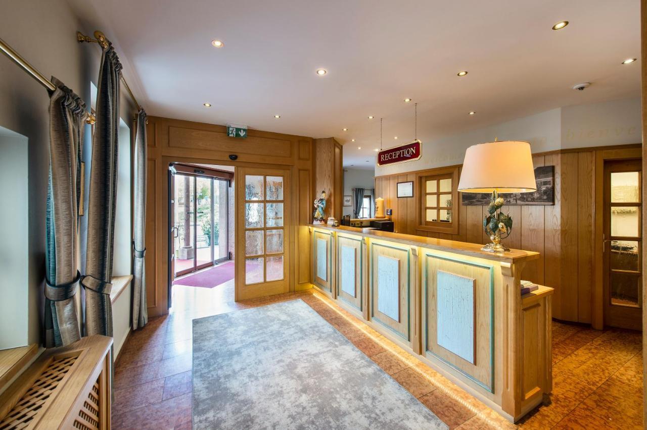 Hotel Landgasthof Altwirt Seeham Exterior foto